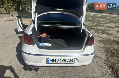Купе Volkswagen CC / Passat CC 2012 в 