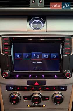 Купе Volkswagen CC / Passat CC 2013 в 