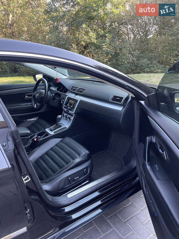 Купе Volkswagen CC / Passat CC 2015 в Виннице