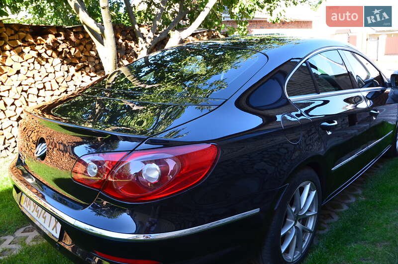 Купе Volkswagen CC / Passat CC 2010 в Киеве