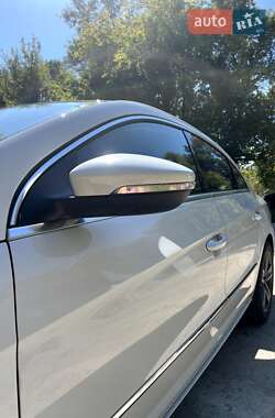 Купе Volkswagen CC / Passat CC 2016 в 
