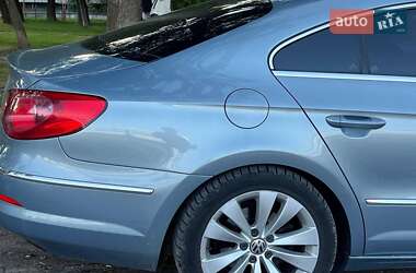 Купе Volkswagen CC / Passat CC 2011 в 