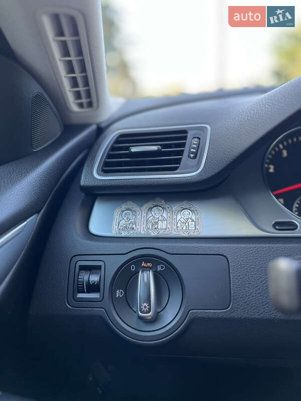 Купе Volkswagen CC / Passat CC 2012 в Виннице