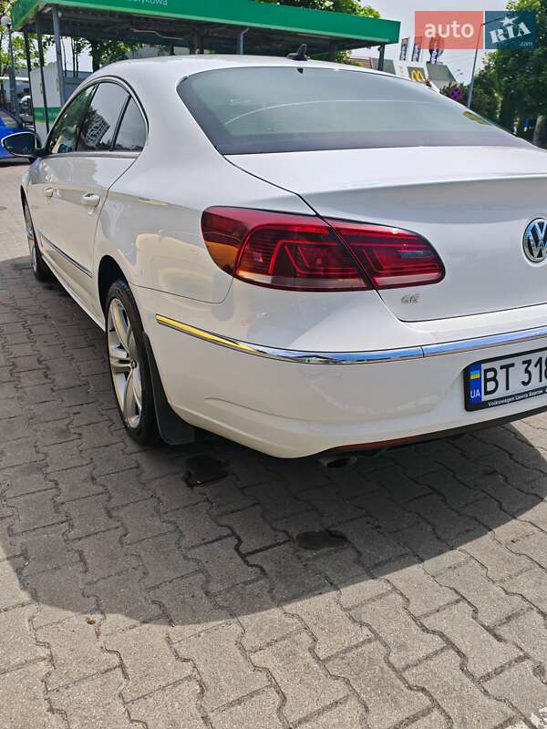 Купе Volkswagen CC / Passat CC 2013 в Киеве