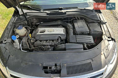 Купе Volkswagen CC / Passat CC 2016 в 