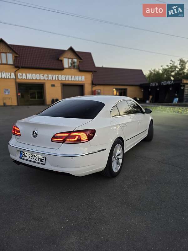 Купе Volkswagen CC / Passat CC 2012 в Умани