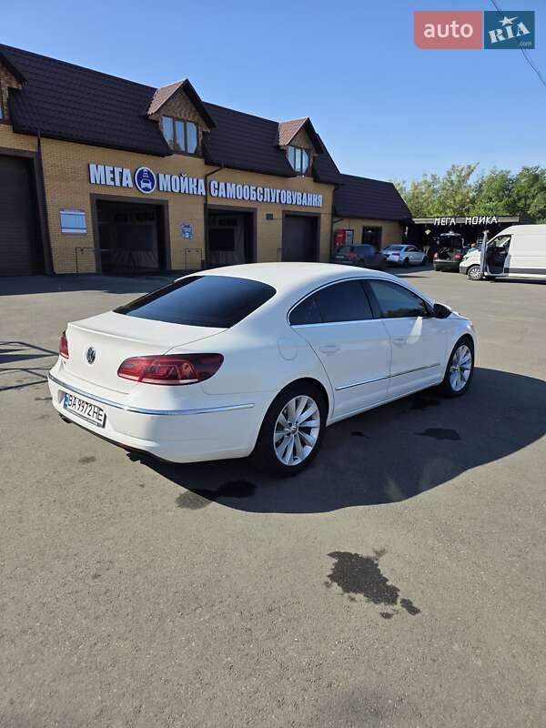 Купе Volkswagen CC / Passat CC 2012 в Умани