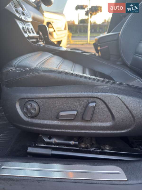 Купе Volkswagen CC / Passat CC 2014 в Киеве