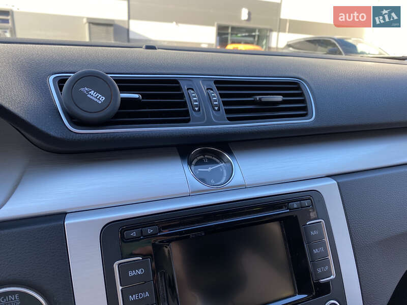 Купе Volkswagen CC / Passat CC 2014 в Львове