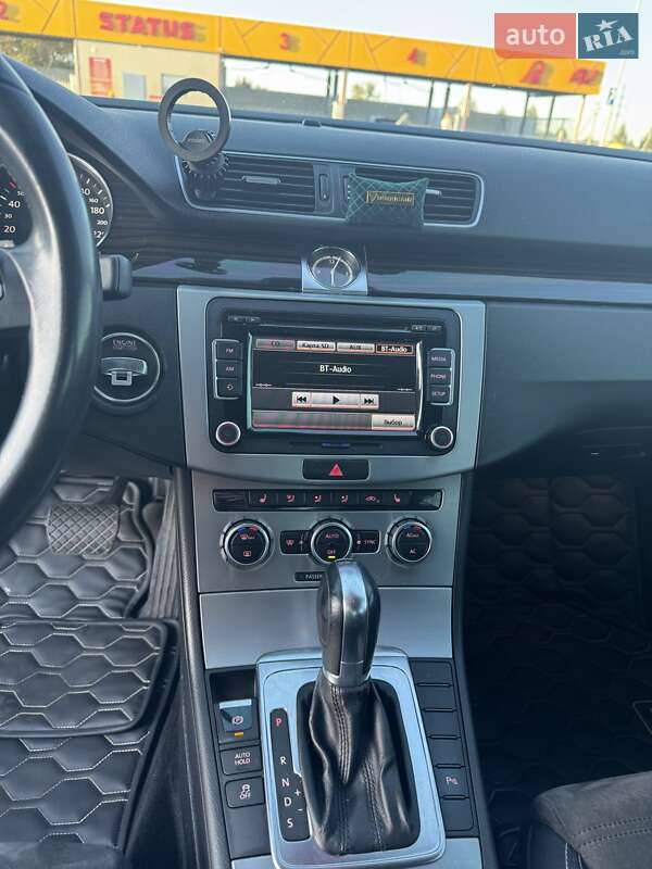 Купе Volkswagen CC / Passat CC 2012 в Луцке