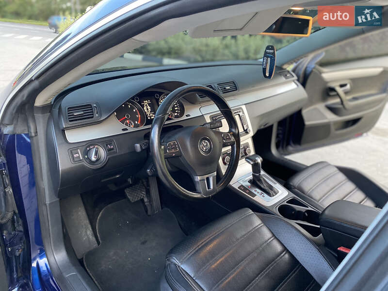 Купе Volkswagen CC / Passat CC 2010 в Хмельницком