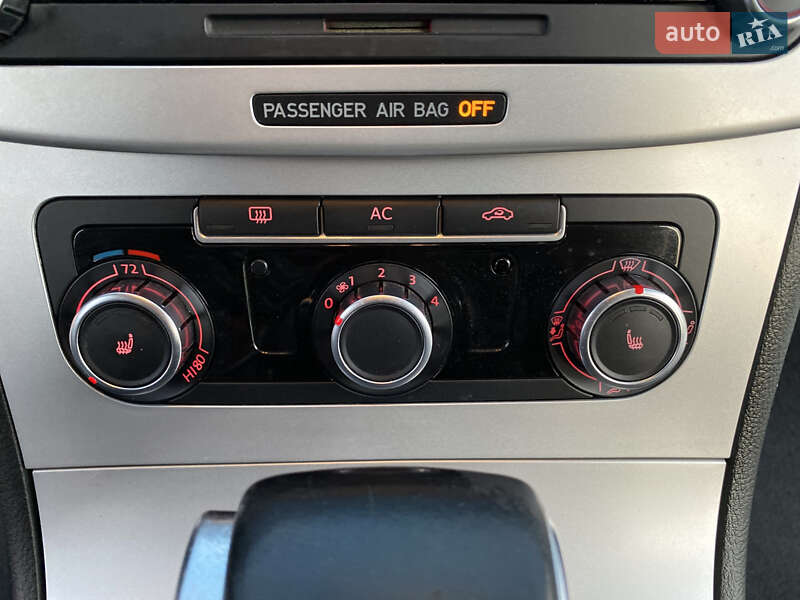 Купе Volkswagen CC / Passat CC 2010 в Хмельницком