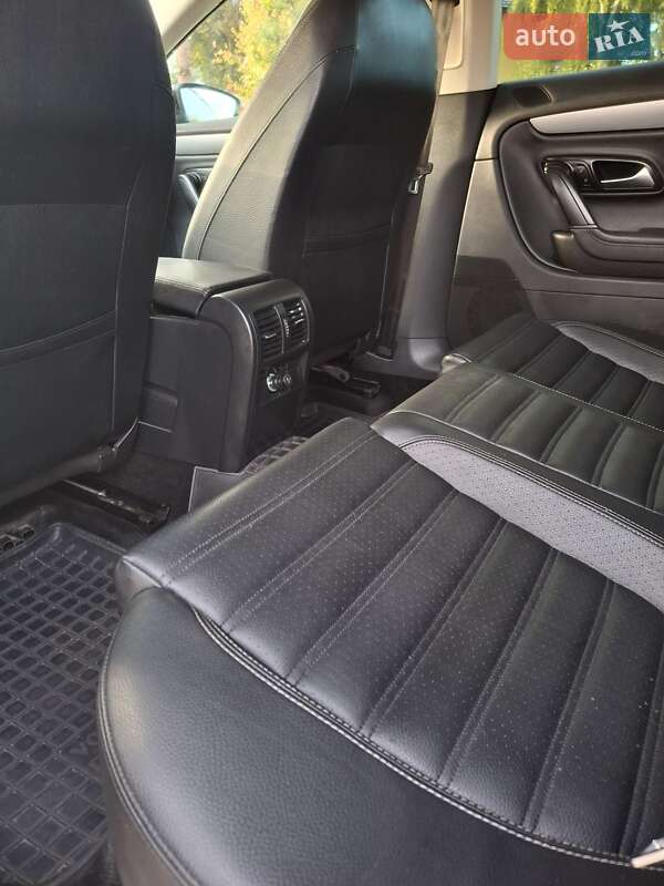 Купе Volkswagen CC / Passat CC 2012 в Виннице