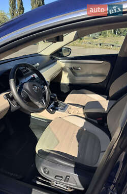 Купе Volkswagen CC / Passat CC 2010 в 