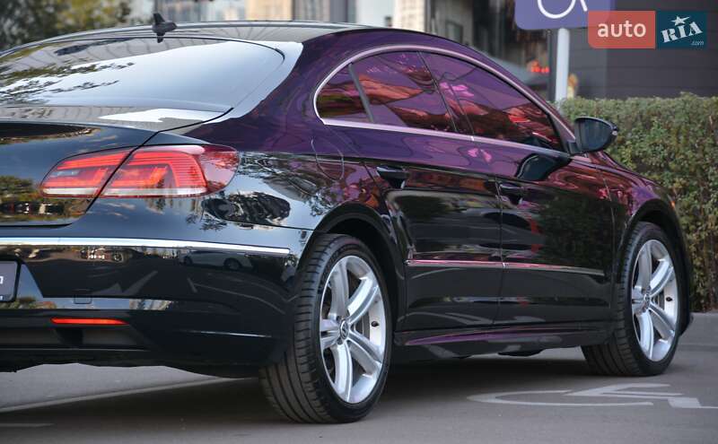 Купе Volkswagen CC / Passat CC 2014 в Киеве