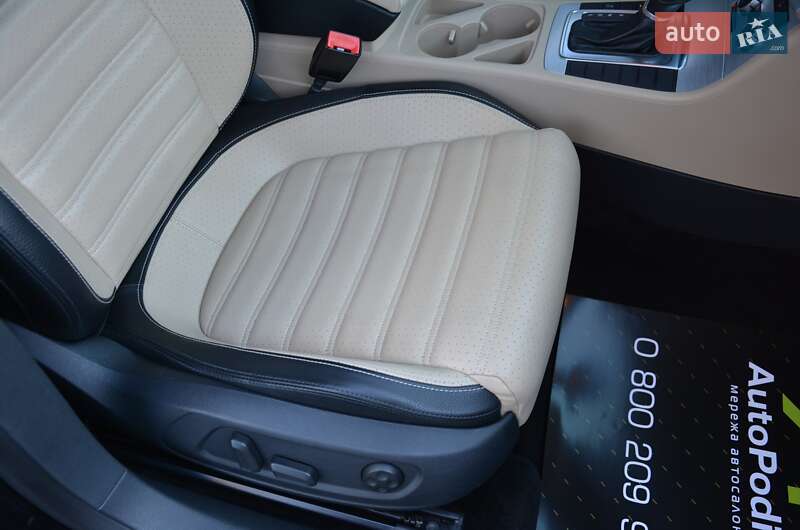 Купе Volkswagen CC / Passat CC 2014 в Киеве