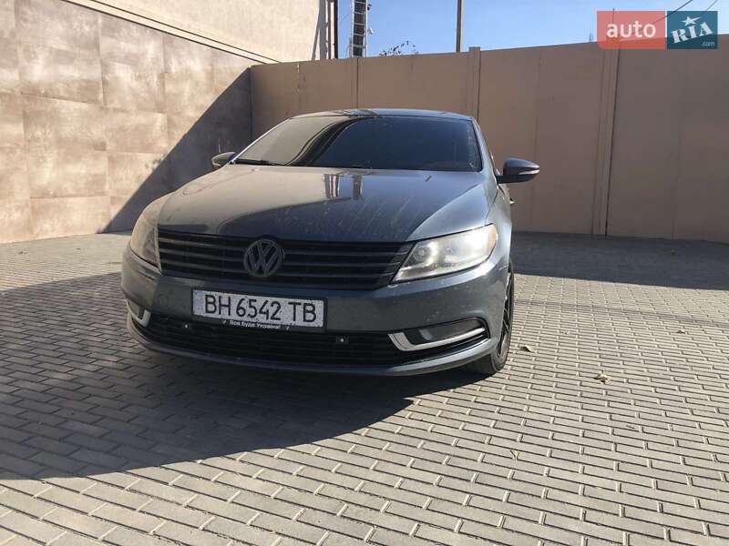 Купе Volkswagen CC / Passat CC 2012 в Николаеве