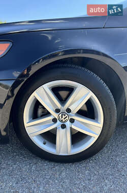 Купе Volkswagen CC / Passat CC 2015 в 