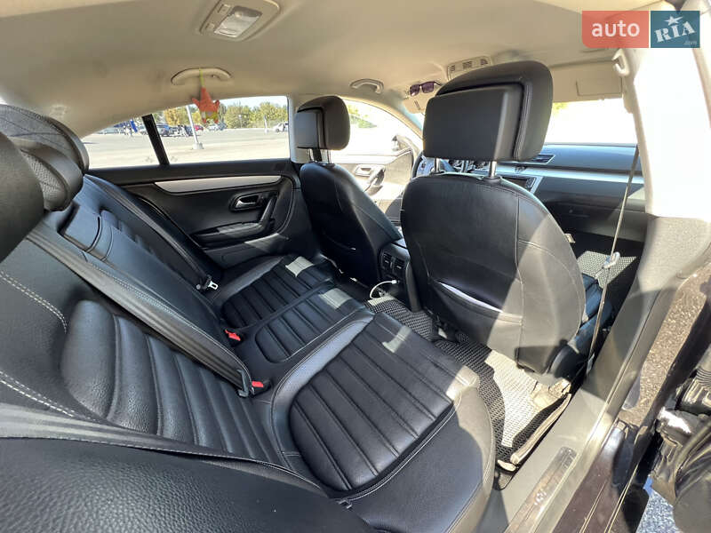 Купе Volkswagen CC / Passat CC 2015 в Днепре