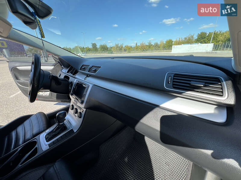 Купе Volkswagen CC / Passat CC 2015 в Днепре