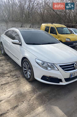 Купе Volkswagen CC / Passat CC 2010 в 