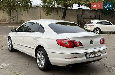 Купе Volkswagen CC / Passat CC 2011 в 