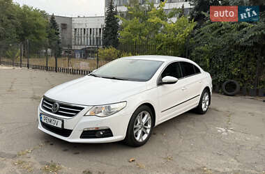 Купе Volkswagen CC / Passat CC 2011 в 