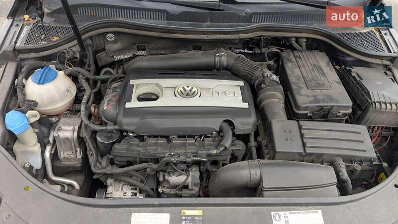 Купе Volkswagen CC / Passat CC 2013 в Броварах