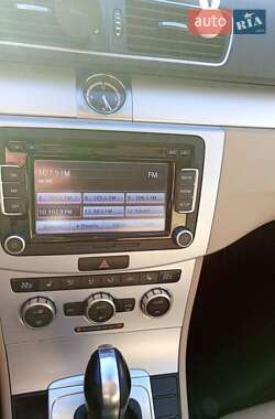 Купе Volkswagen CC / Passat CC 2013 в 
