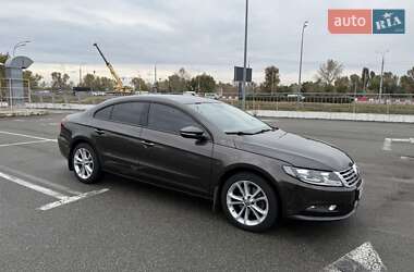 Купе Volkswagen CC / Passat CC 2013 в Киеве