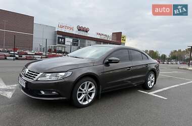 Купе Volkswagen CC / Passat CC 2013 в 