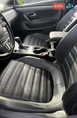 Купе Volkswagen CC / Passat CC 2012 в 