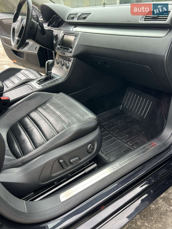 Купе Volkswagen CC / Passat CC 2012 в Залещиках