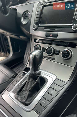 Купе Volkswagen CC / Passat CC 2012 в 