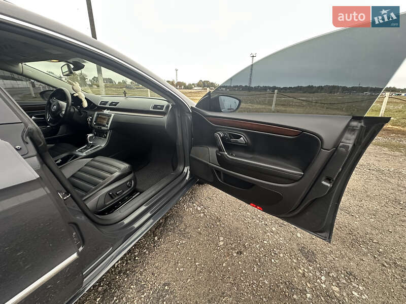 Купе Volkswagen CC / Passat CC 2012 в Полтаві
