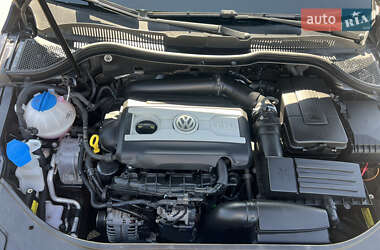 Купе Volkswagen CC / Passat CC 2015 в 
