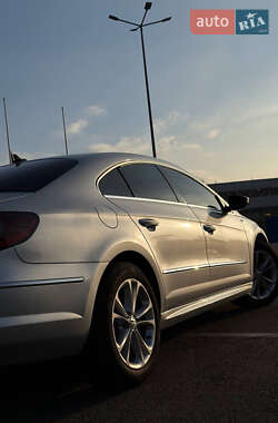 Купе Volkswagen CC / Passat CC 2011 в 