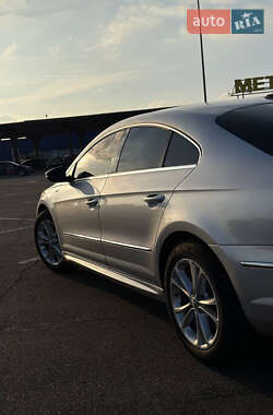 Купе Volkswagen CC / Passat CC 2011 в 