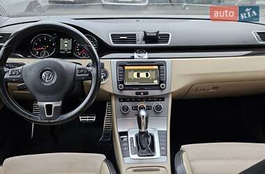 Купе Volkswagen CC / Passat CC 2012 в 