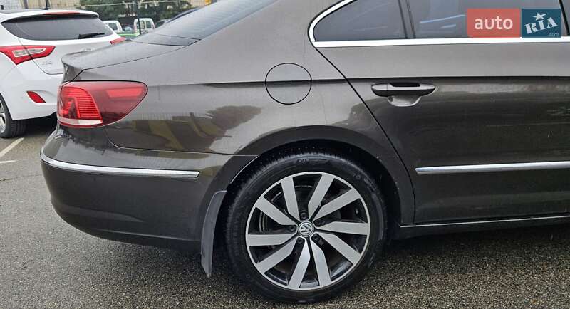 Купе Volkswagen CC / Passat CC 2012 в Києві