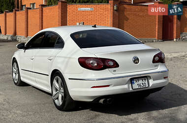 Купе Volkswagen CC / Passat CC 2011 в 