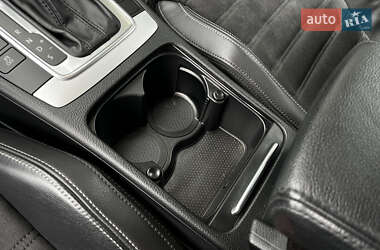 Купе Volkswagen CC / Passat CC 2013 в 