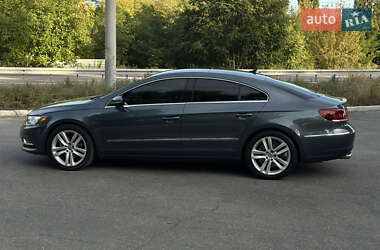 Купе Volkswagen CC / Passat CC 2012 в 
