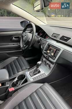 Купе Volkswagen CC / Passat CC 2012 в 