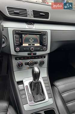 Купе Volkswagen CC / Passat CC 2012 в 