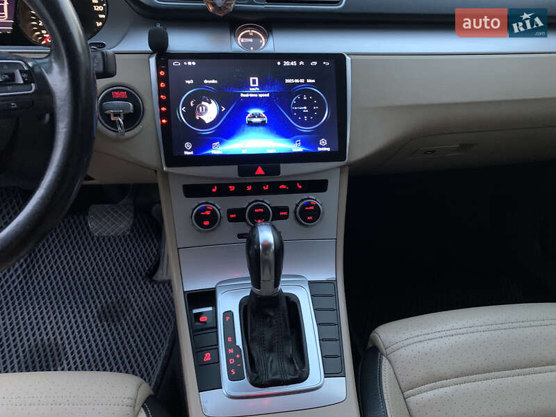 Купе Volkswagen CC / Passat CC 2012 в Сумах