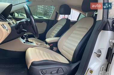 Купе Volkswagen CC / Passat CC 2016 в 