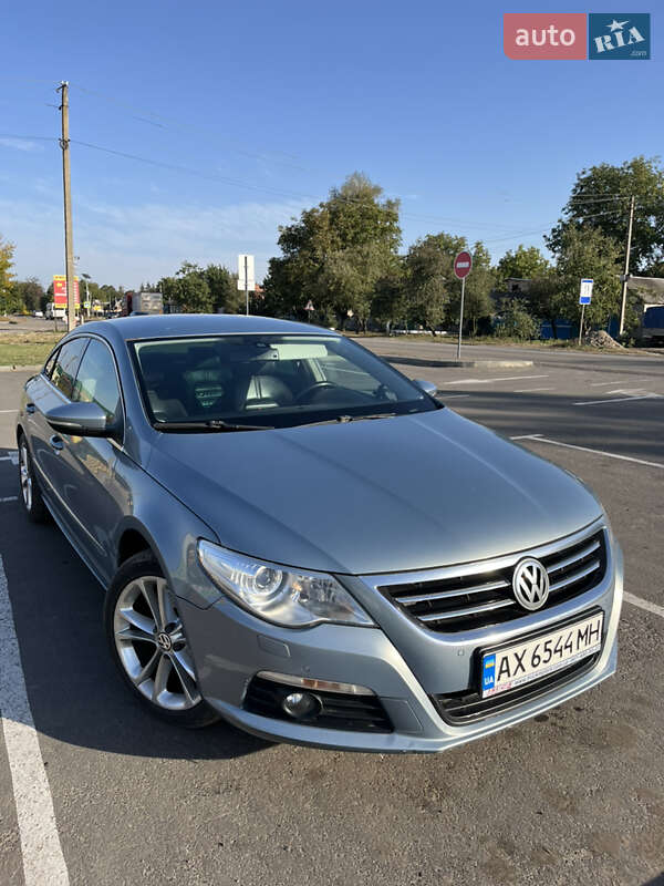 Купе Volkswagen CC / Passat CC 2010 в 