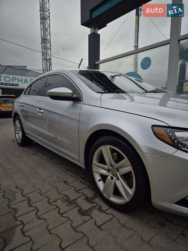 Купе Volkswagen CC / Passat CC 2013 в Киеве