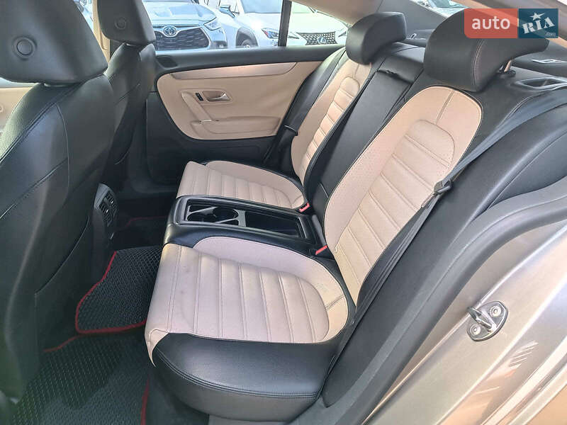 Купе Volkswagen CC / Passat CC 2011 в Харькове